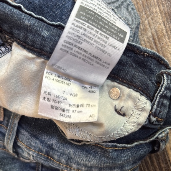 Levi's Denizen Juniors Blue Denim High Rise Shortie Shorts Roll Cuff Size 7 - Picture 10 of 10